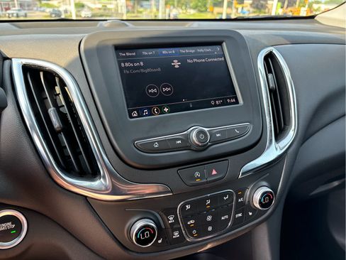 Certified 2024 Chevrolet Equinox LT AWD/4WD image 12