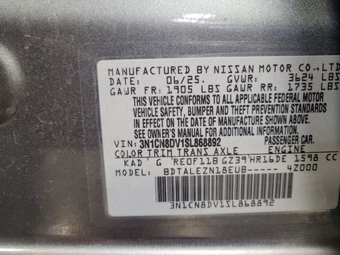 Used 2025 Nissan Versa S w/ Trunk Package FWD image 33