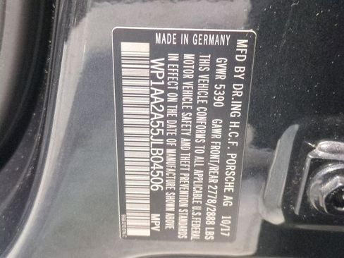 Used 2018 Porsche Macan image 40