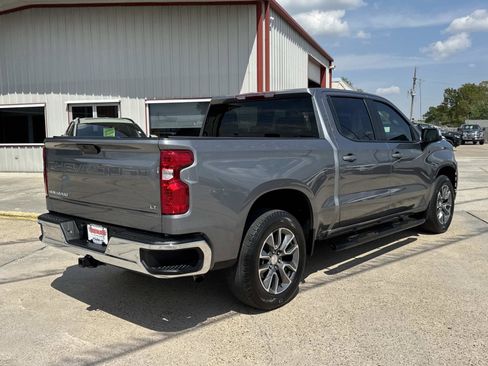 Used 2022 Chevrolet Silverado 1500 LT w/ Safety Package image 7