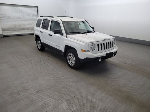 Used 2015 Jeep Patriot Sport AWD/4WD image 13