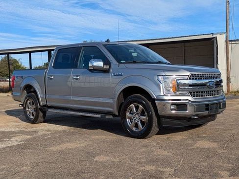 Used 2020 Ford F150 Lariat image 2