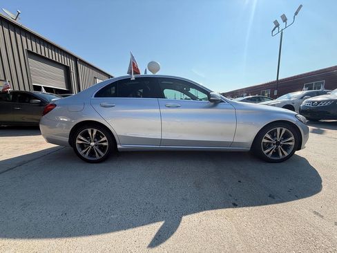 Used 2017 Mercedes-Benz C 300 Sedan image 3