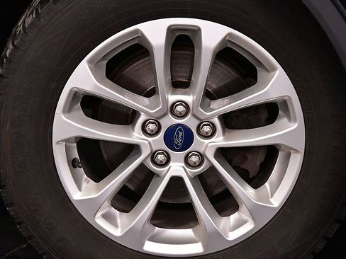 Used 2021 Ford Escape SE image 9