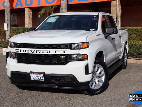 Used 2020 Chevrolet Silverado 1500 Custom w/ Trailering Package image 4