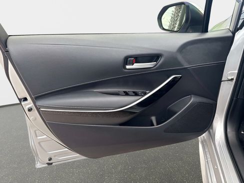 Used 2021 Toyota Corolla XSE FWD image 16