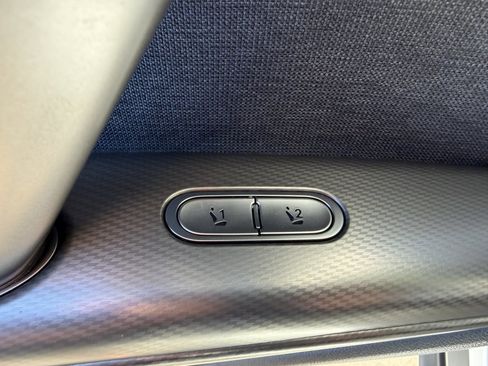 Used 2025 Genesis GV60 RWD image 30