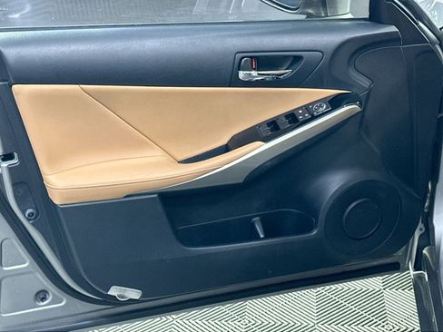 Used 2016 Lexus IS 200t image 15