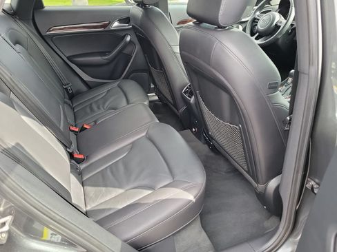 Used 2018 Audi Q3 2.0T Premium Plus w/ Premium Plus Package AWD/4WD image 17