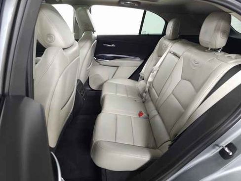 Used 2023 Cadillac XT4 Luxury w/ Cold Weather Package image 30