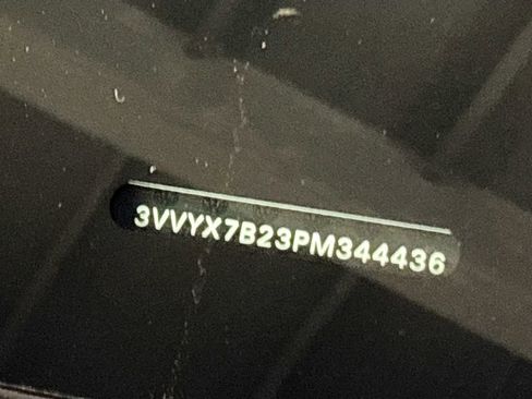 Certified 2023 Volkswagen Taos SE image 24