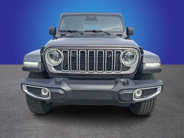 Used 2026 Jeep Wrangler Unlimited Sahara AWD/4WD image 2