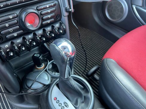 Used 2006 MINI Cooper Hardtop image 14