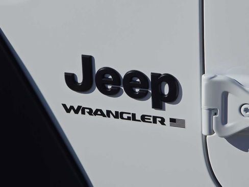 Used 2026 Jeep Wrangler Unlimited Sport AWD/4WD image 11