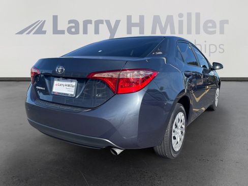 Used 2017 Toyota Corolla LE image 5