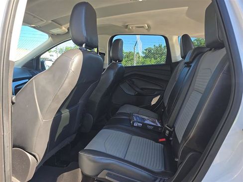 Used 2018 Ford Escape SE w/ SE Sport Appearance Package AWD/4WD image 19