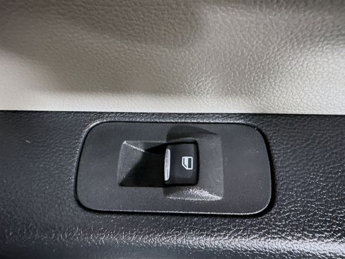 Used 2017 Ford F150 XLT RWD image 28