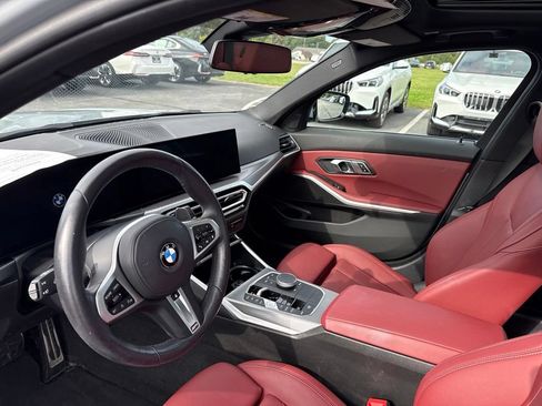 Used 2023 BMW 330i xDrive Sedan w/ M Sport Package AWD/4WD image 10