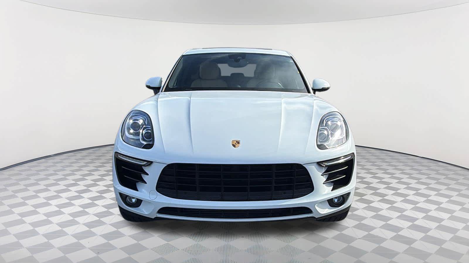 Used 2017 Porsche Macan AWD/4WD image 2