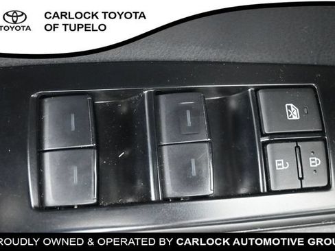 Used 2025 Toyota Camry SE FWD image 20