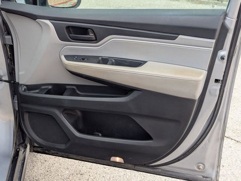 Used 2024 Honda Odyssey EX-L image 23