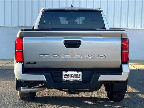 New 2025 Toyota Tacoma TRD Sport image 5