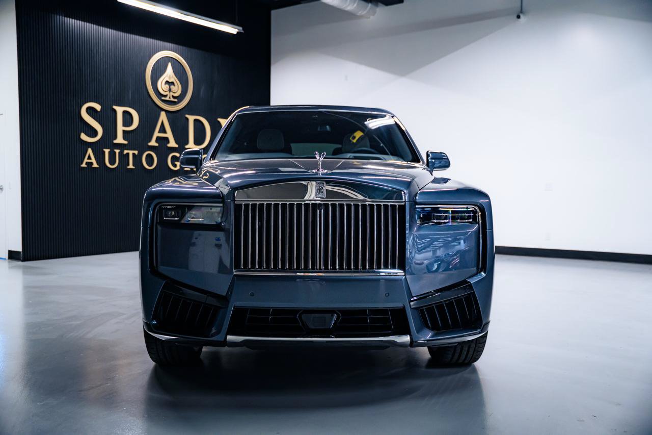 Used 2025 Rolls-Royce Cullinan w/ Dynamic Package AWD/4WD image 8