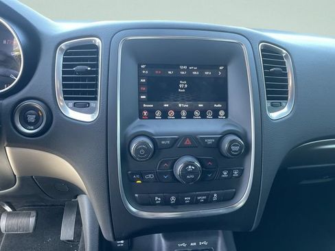 Used 2019 Dodge Durango SXT RWD image 22