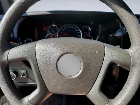 Used 2019 Chevrolet Express 2500 LS RWD image 30
