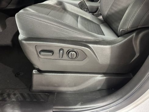 Used 2022 Chevrolet Silverado 1500 Custom RWD image 20