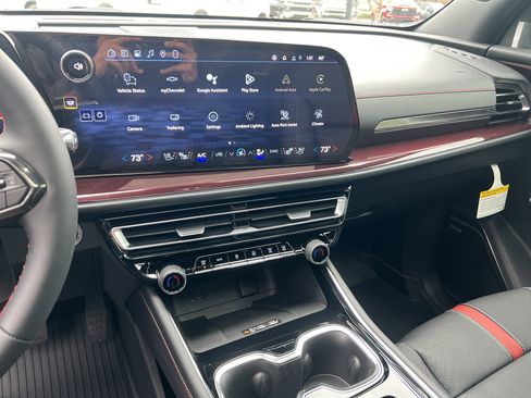 New 2026 Chevrolet Traverse RS image 25