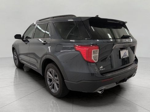 Used 2024 Ford Explorer XLT w/ Equipment Group 202A AWD/4WD image 21