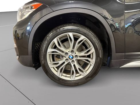 Used 2017 BMW X1 xDrive28i w/ Premium Package AWD/4WD image 12