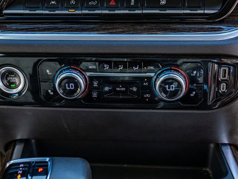 Used 2022 GMC Sierra 1500 Elevation image 25