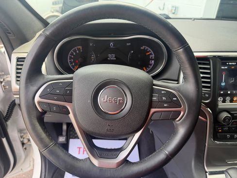 Used 2018 Jeep Grand Cherokee Limited AWD/4WD image 11