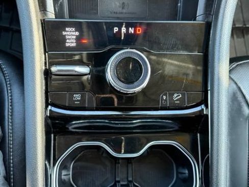 Used 2023 Jeep Grand Cherokee 4WD 4xe w/ Luxury Tech Group II image 14