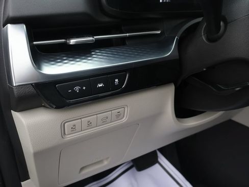 Certified 2024 Kia Carnival SX Prestige FWD image 18