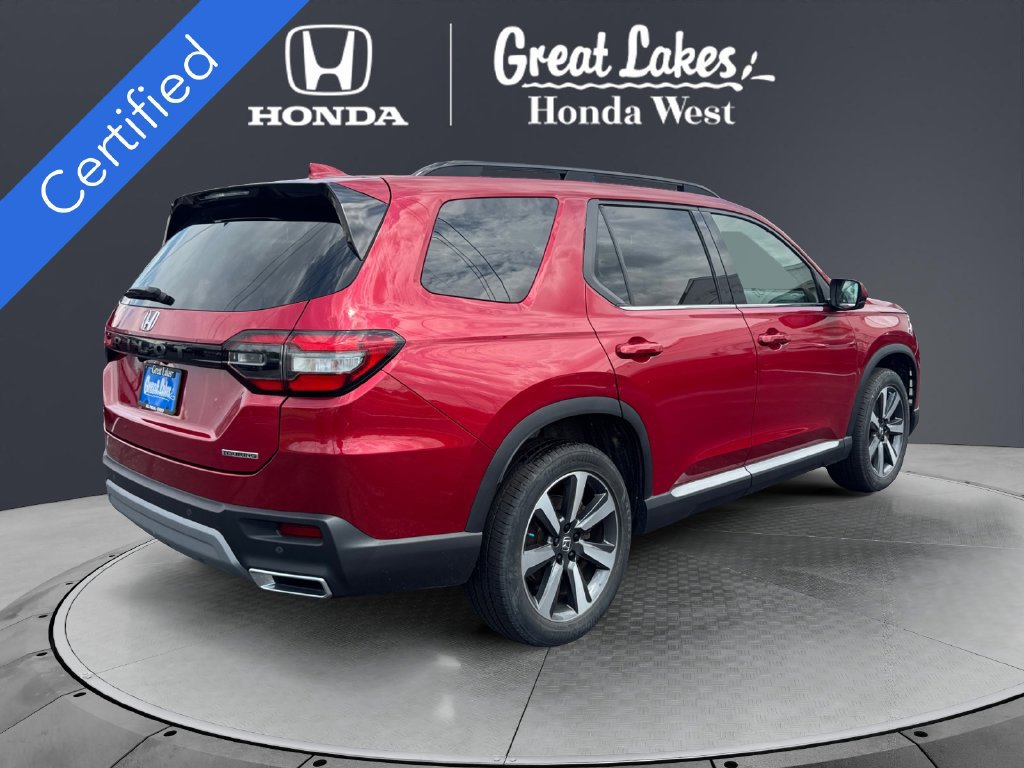 Used 2025 Honda Pilot Touring image 5