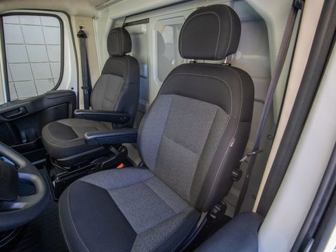 Used 2018 RAM ProMaster 3500 w/ Premium Appearance Group FWD image 15