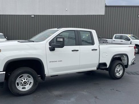 Used 2024 Chevrolet Silverado 2500 W/T w/ WT/CX Safety Package image 2