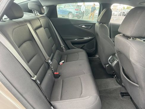 Used 2025 Chevrolet Malibu LT FWD image 30