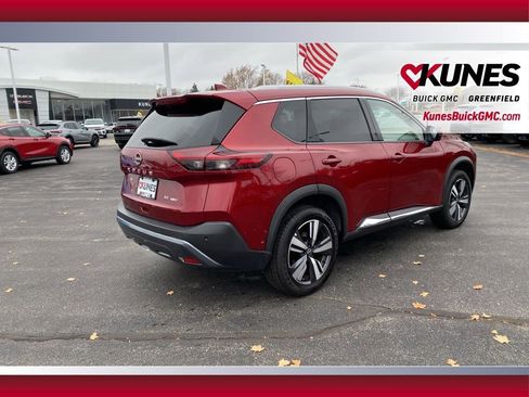 Used 2023 Nissan Rogue SL w/ SL Premium Package image 5