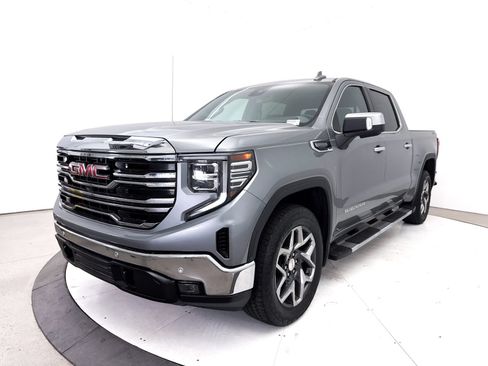 Used 2024 GMC Sierra 1500 SLT AWD/4WD image 17