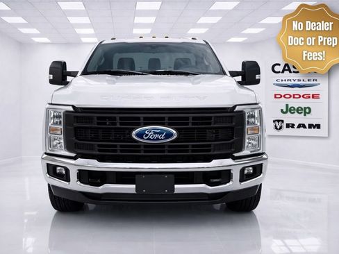 Used 2023 Ford F350 XL w/ XL Chrome Package RWD image 2