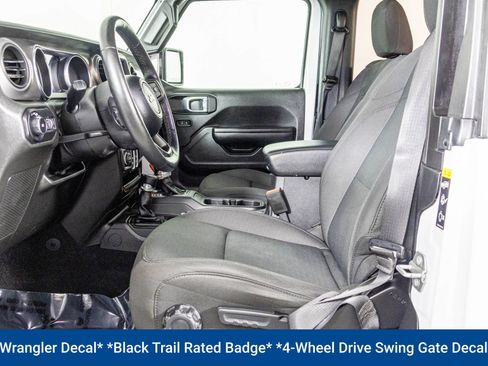 Used 2021 Jeep Wrangler Willys w/ LED Headlamp & Fog Lamp Group image 26