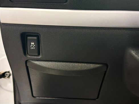 Used 2012 Nissan Sentra 2.0 S image 16