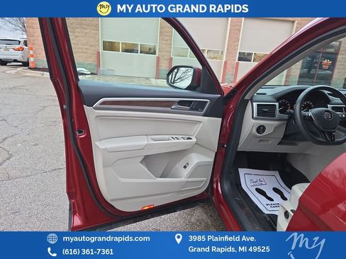 Used 2019 Volkswagen Atlas SEL Premium image 17