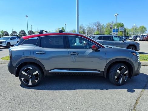 New 2026 Nissan Kicks SR FWD image 2