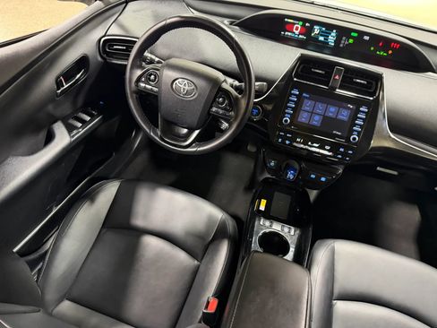 Used 2022 Toyota Prius XLE AWD/4WD image 54