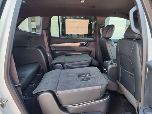 New 2026 Buick Enclave Preferred w/ Power Package FWD image 45